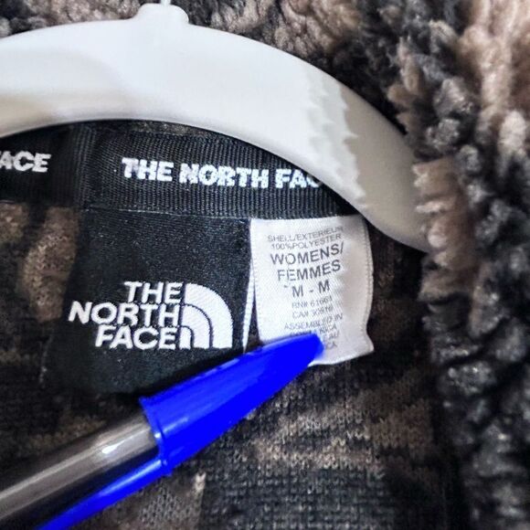 The North Face Aztec 1/2 Zip Pullover Fleece - Picture 8 of 10